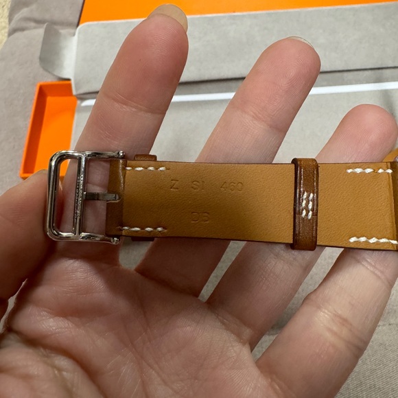 Hermes Apple Watch Double Tour 41 mm Gourmette Fauve - Picture 3 of 3